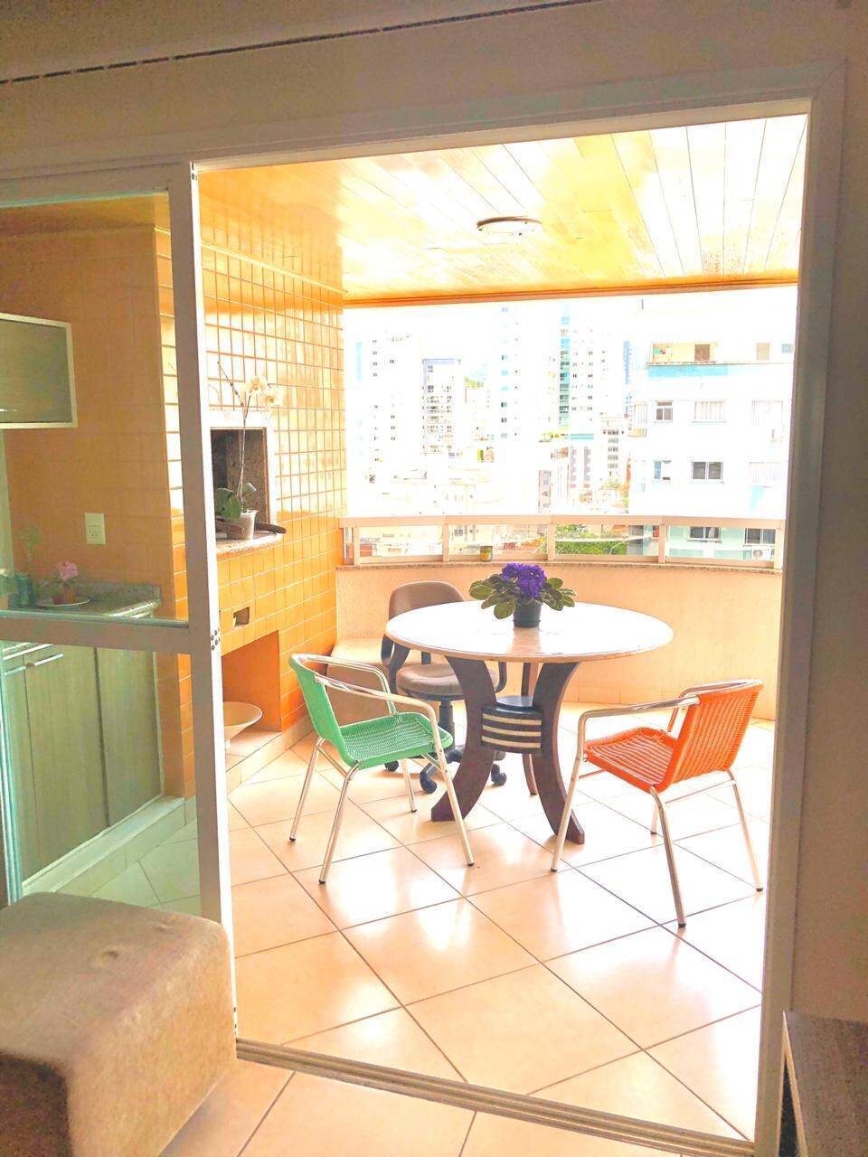 Apartamento, 3 quartos, 120 m² - Foto 1