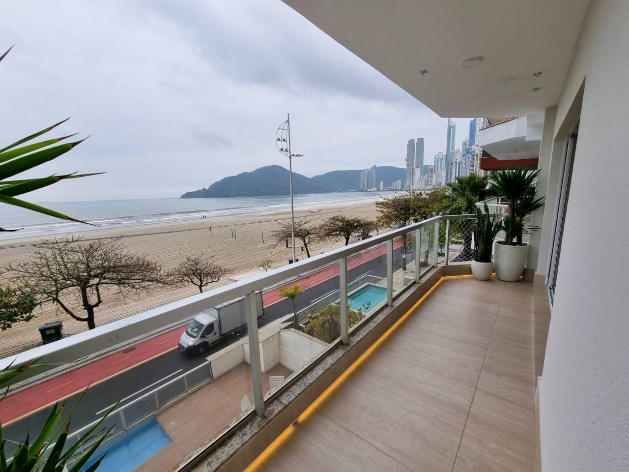 Apartamento, 4 quartos, 230 m² - Foto 2