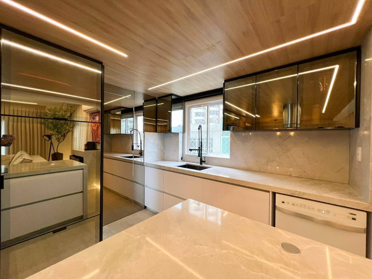 Apartamento, 4 quartos, 230 m² - Foto 14