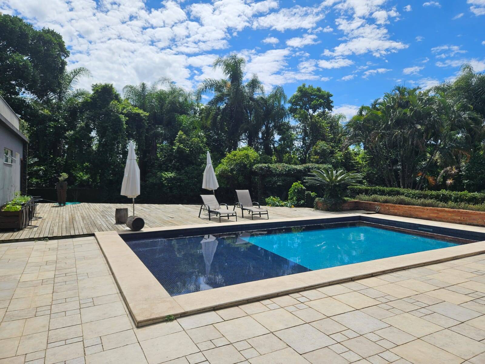 Casa para alugar com 4 quartos - Foto 1