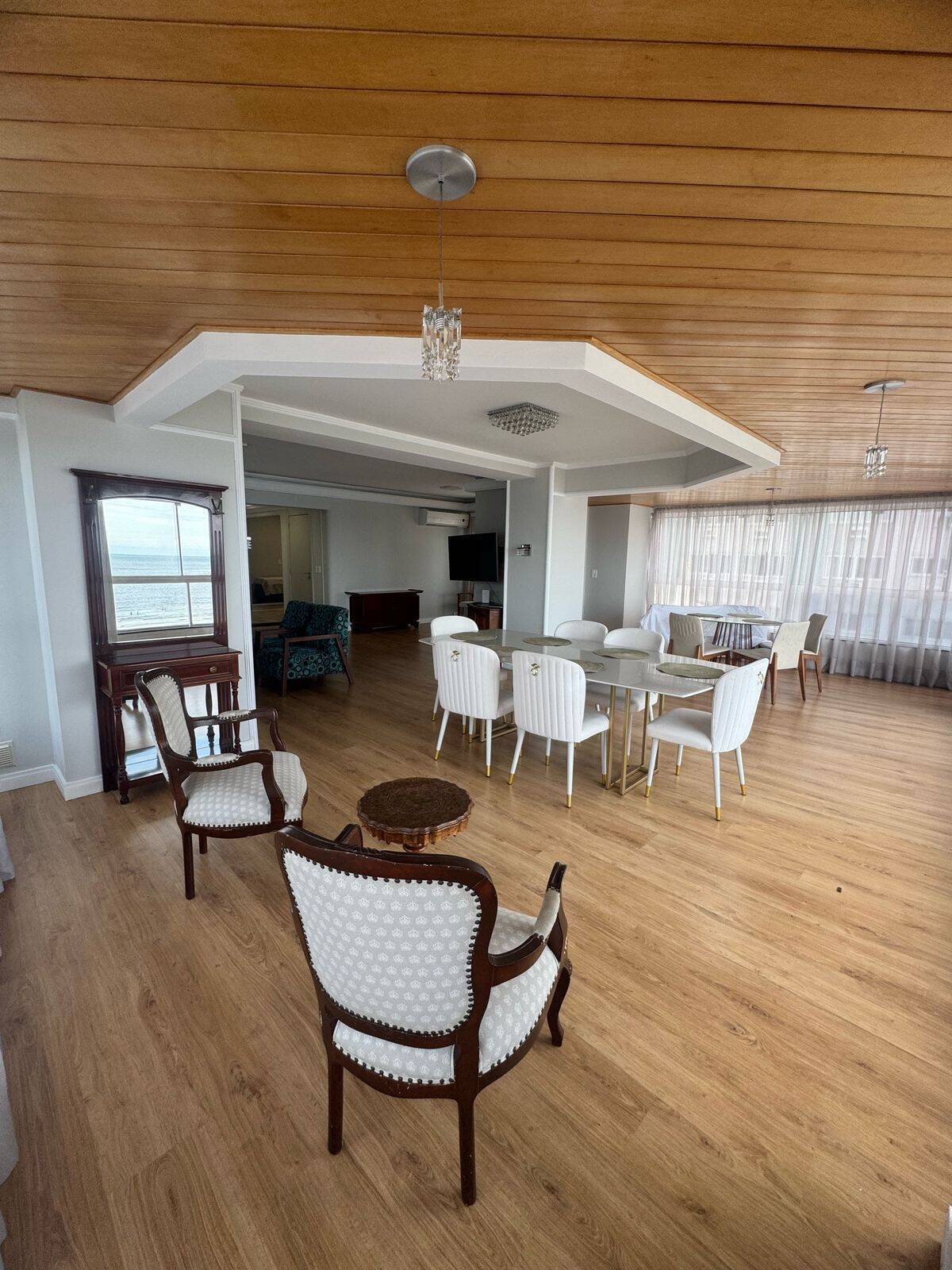 Apartamento, 3 quartos, 188 m² - Foto 3