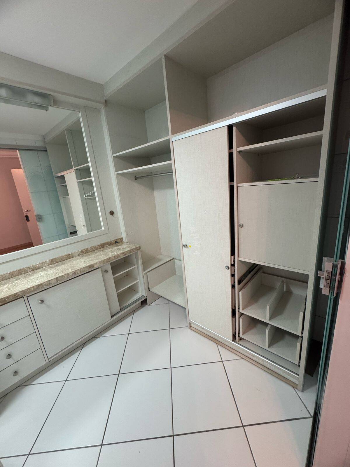 Apartamento, 3 quartos, 188 m² - Foto 11