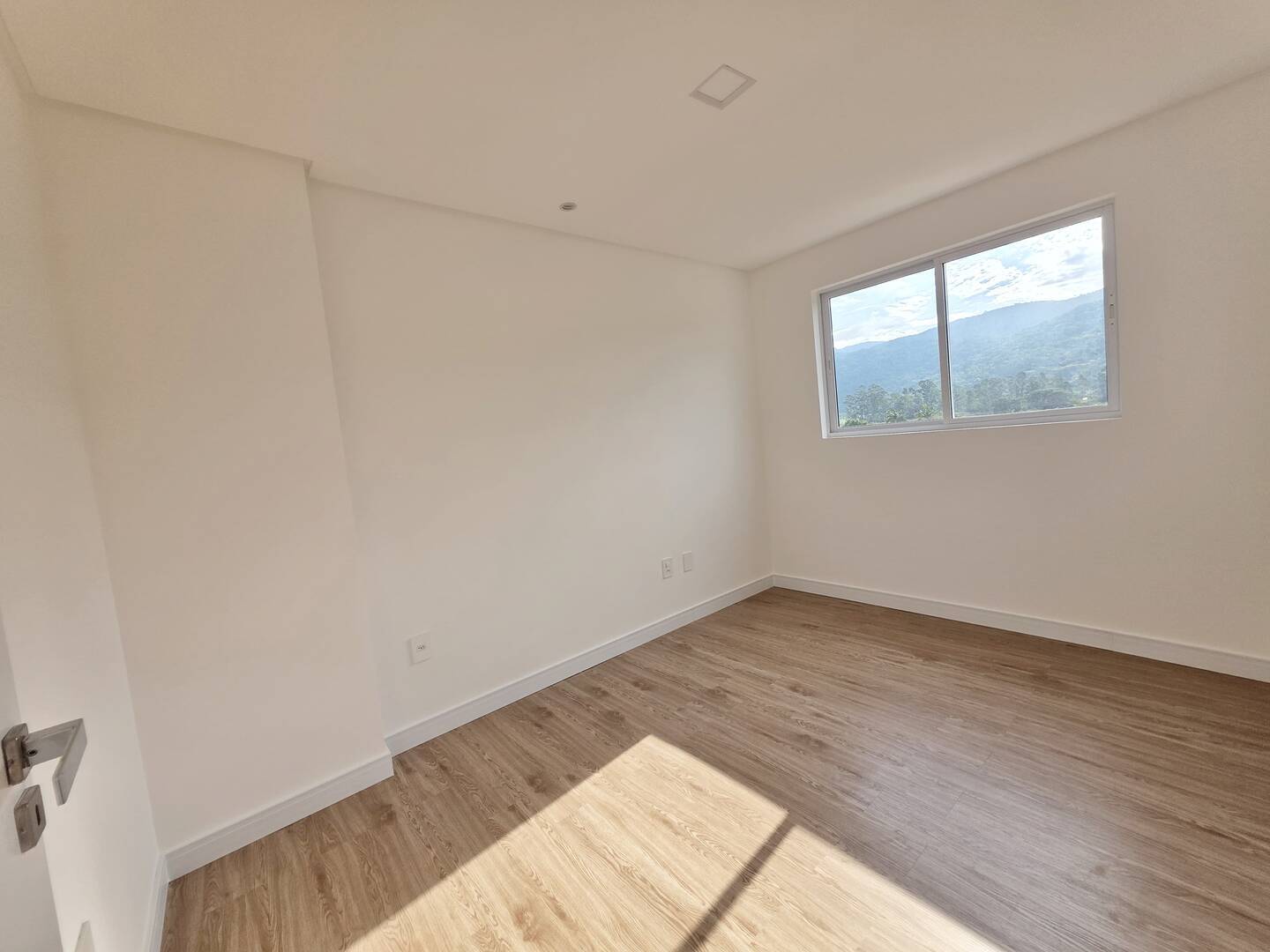 Apartamento para alugar com 2 quartos, 55m² - Foto 11