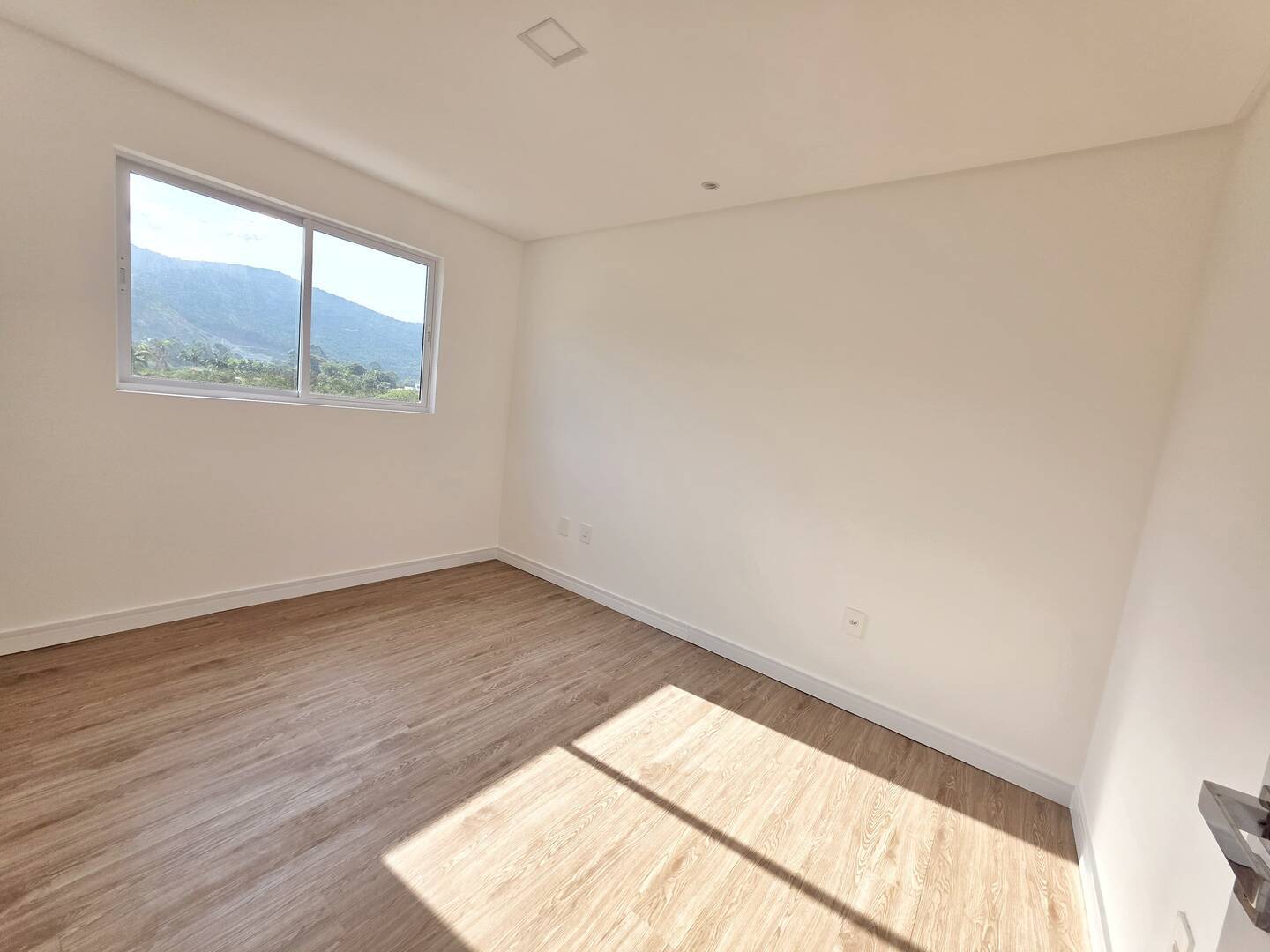 Apartamento para alugar com 2 quartos, 55m² - Foto 12