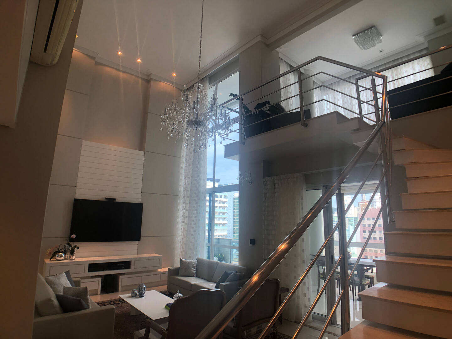 Apartamento, 3 quartos, 223 m² - Foto 2