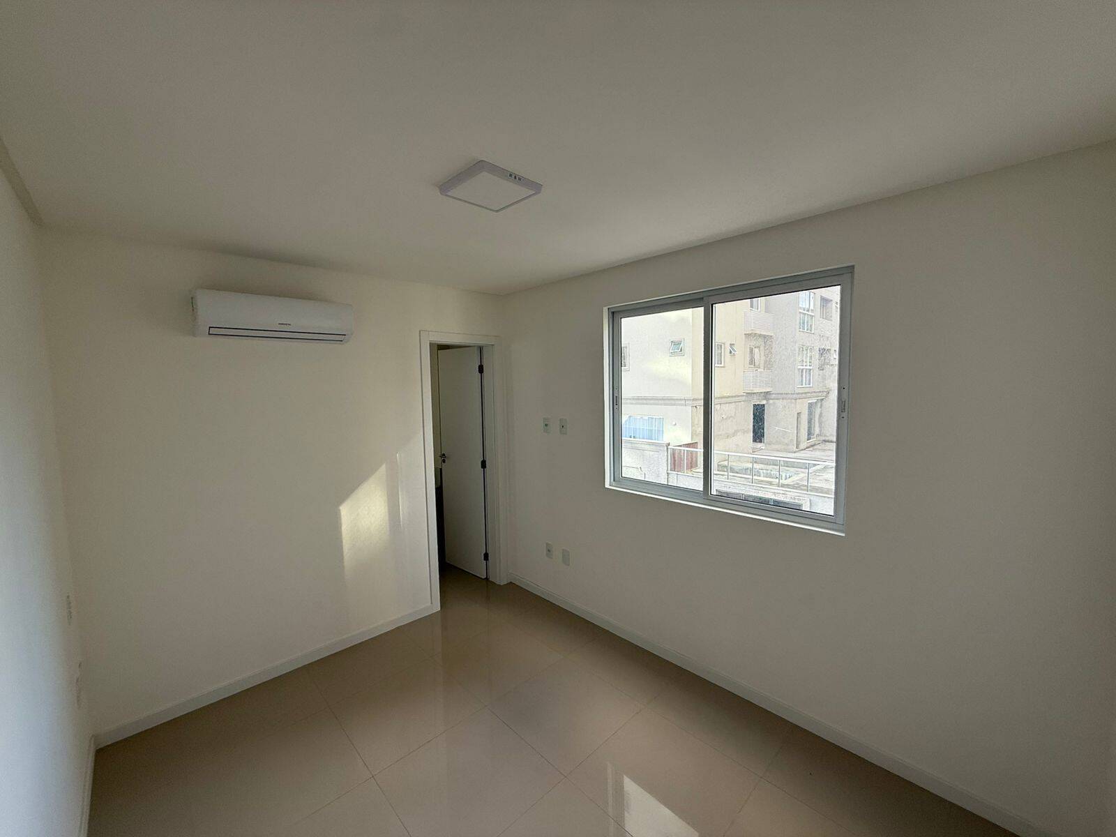 Apartamento para alugar com 3 quartos, 70m² - Foto 5