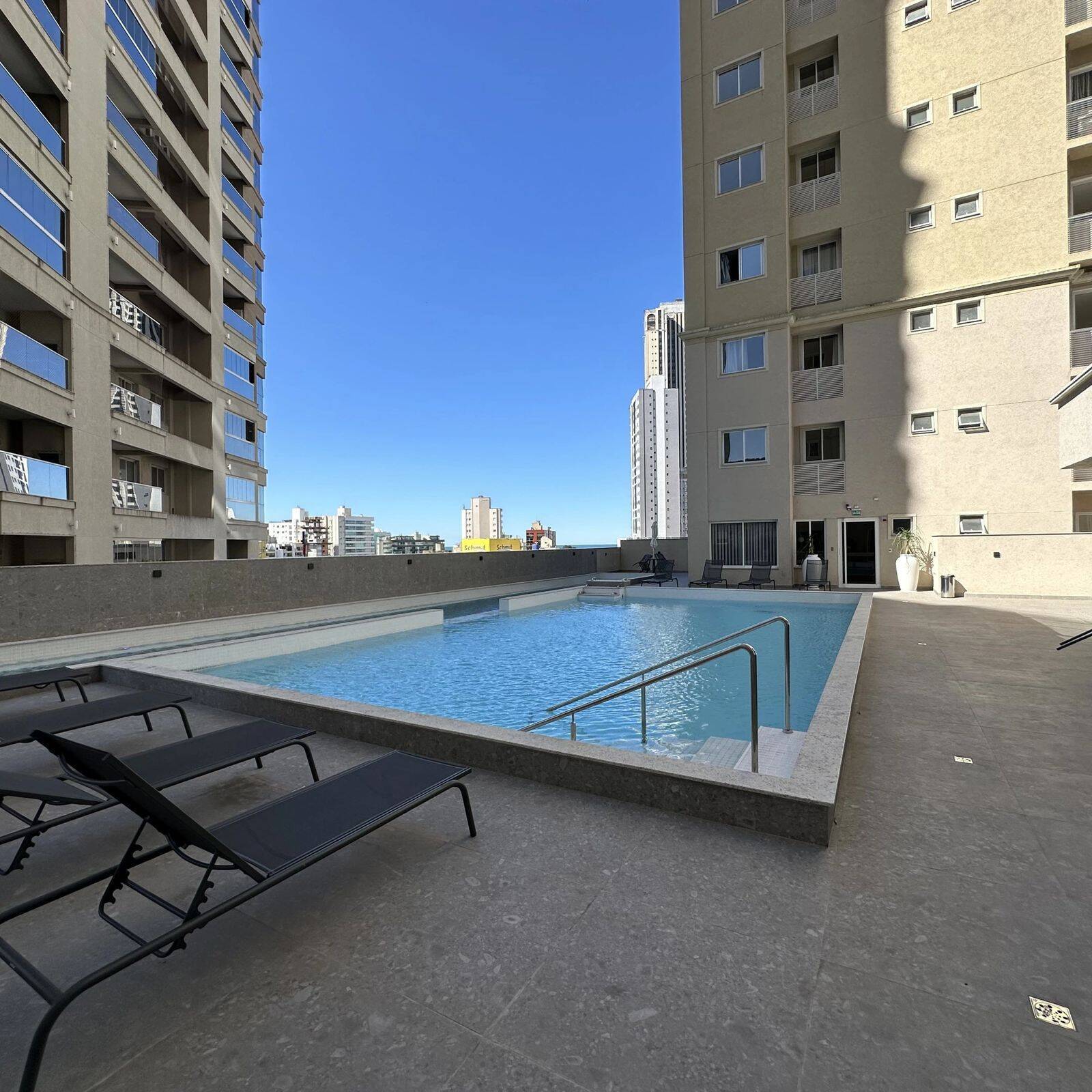 Apartamento para alugar com 3 quartos, 70m² - Foto 9