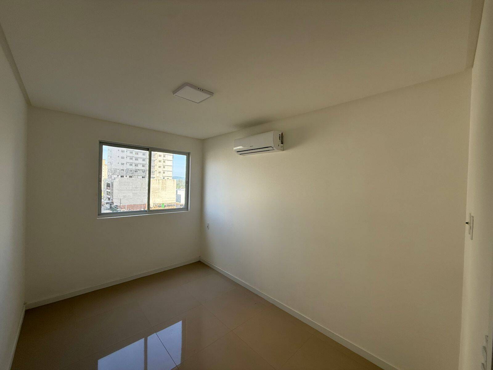 Apartamento para alugar com 3 quartos, 70m² - Foto 6
