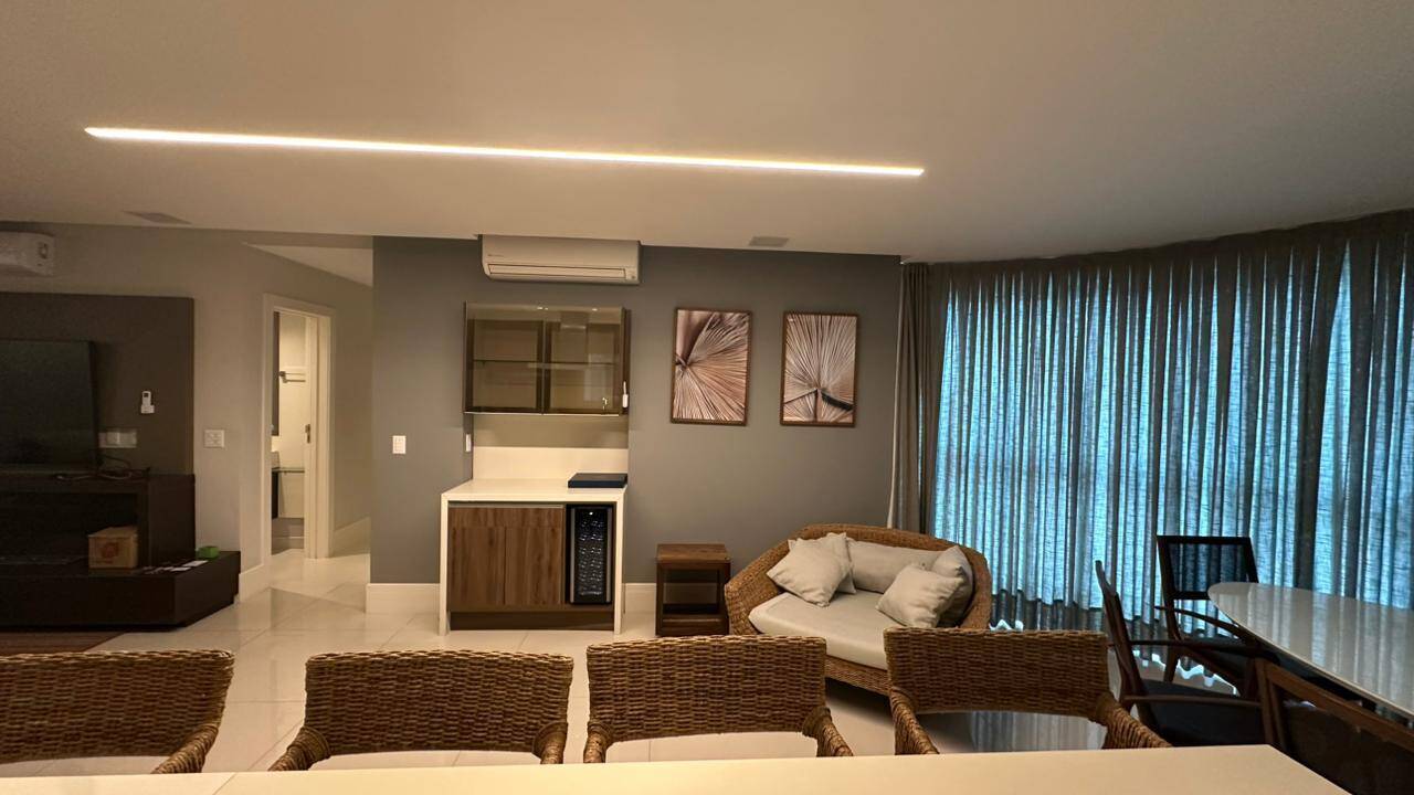 Apartamento para alugar com 3 quartos, 137m² - Foto 23