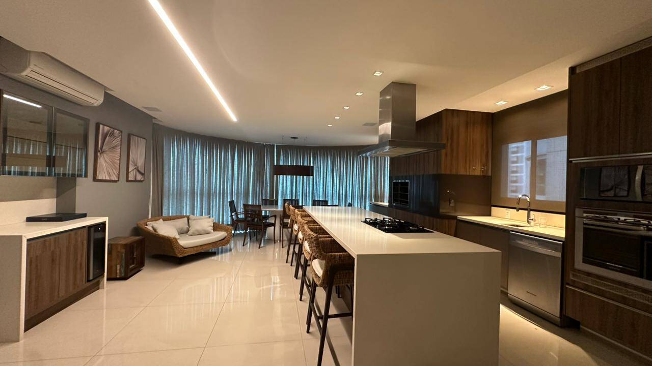 Apartamento para alugar com 3 quartos, 137m² - Foto 24