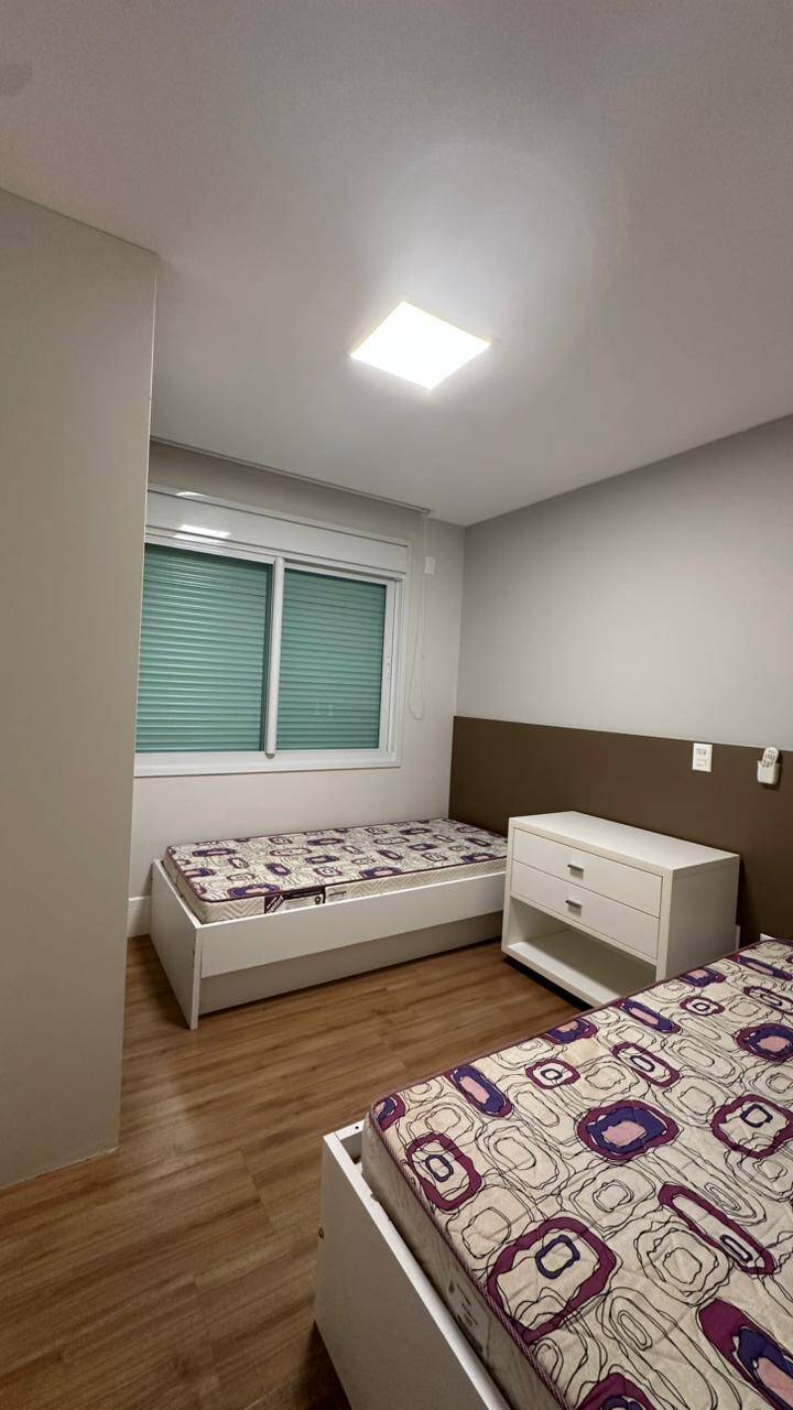 Apartamento para alugar com 3 quartos, 137m² - Foto 28