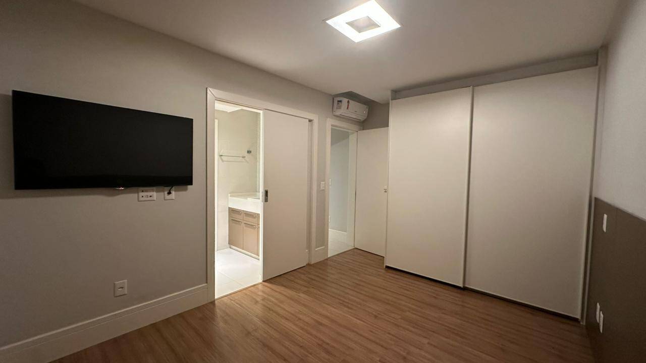 Apartamento para alugar com 3 quartos, 137m² - Foto 37
