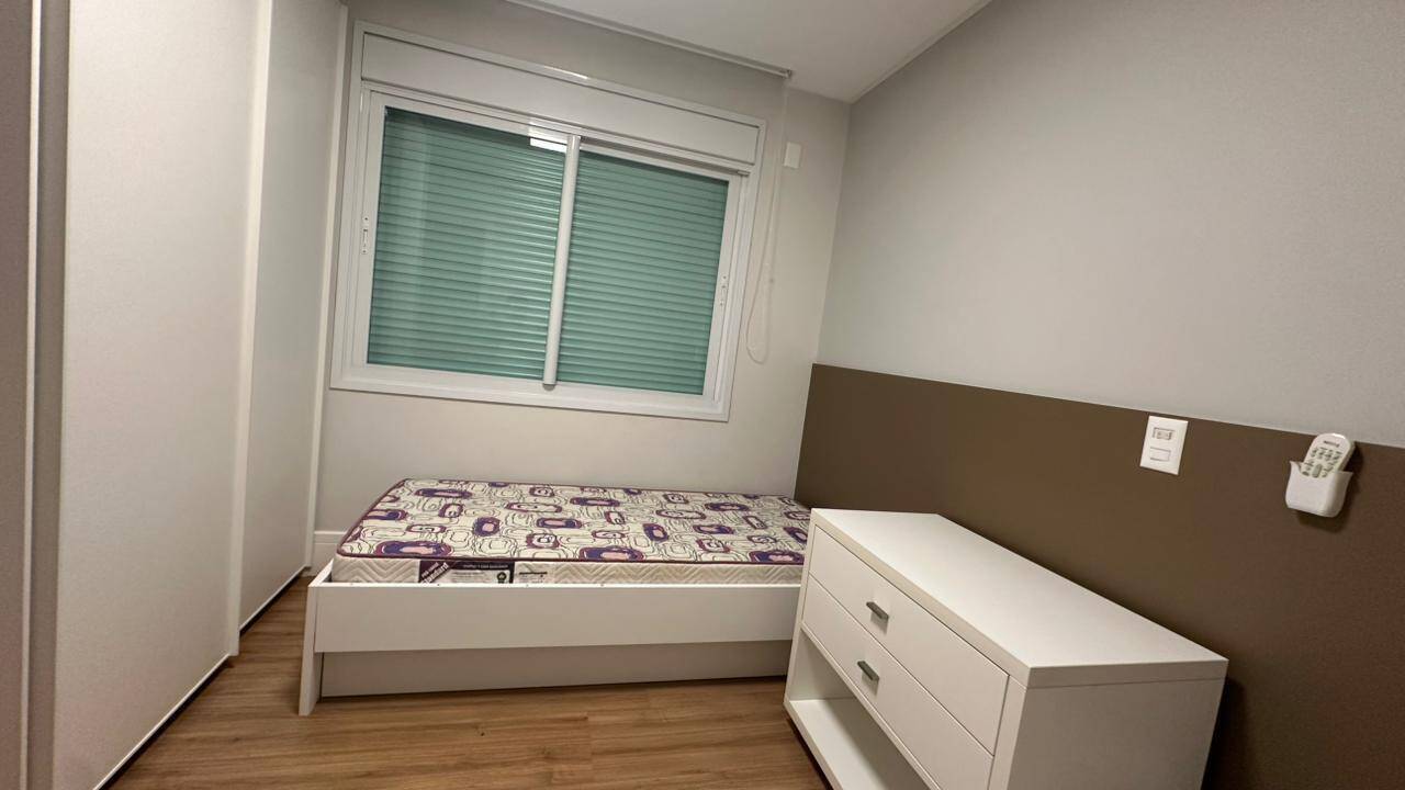 Apartamento para alugar com 3 quartos, 137m² - Foto 31