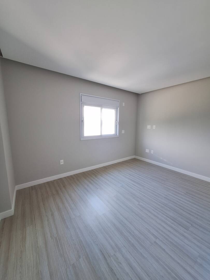 Apartamento para alugar com 4 quartos, 183m² - Foto 14