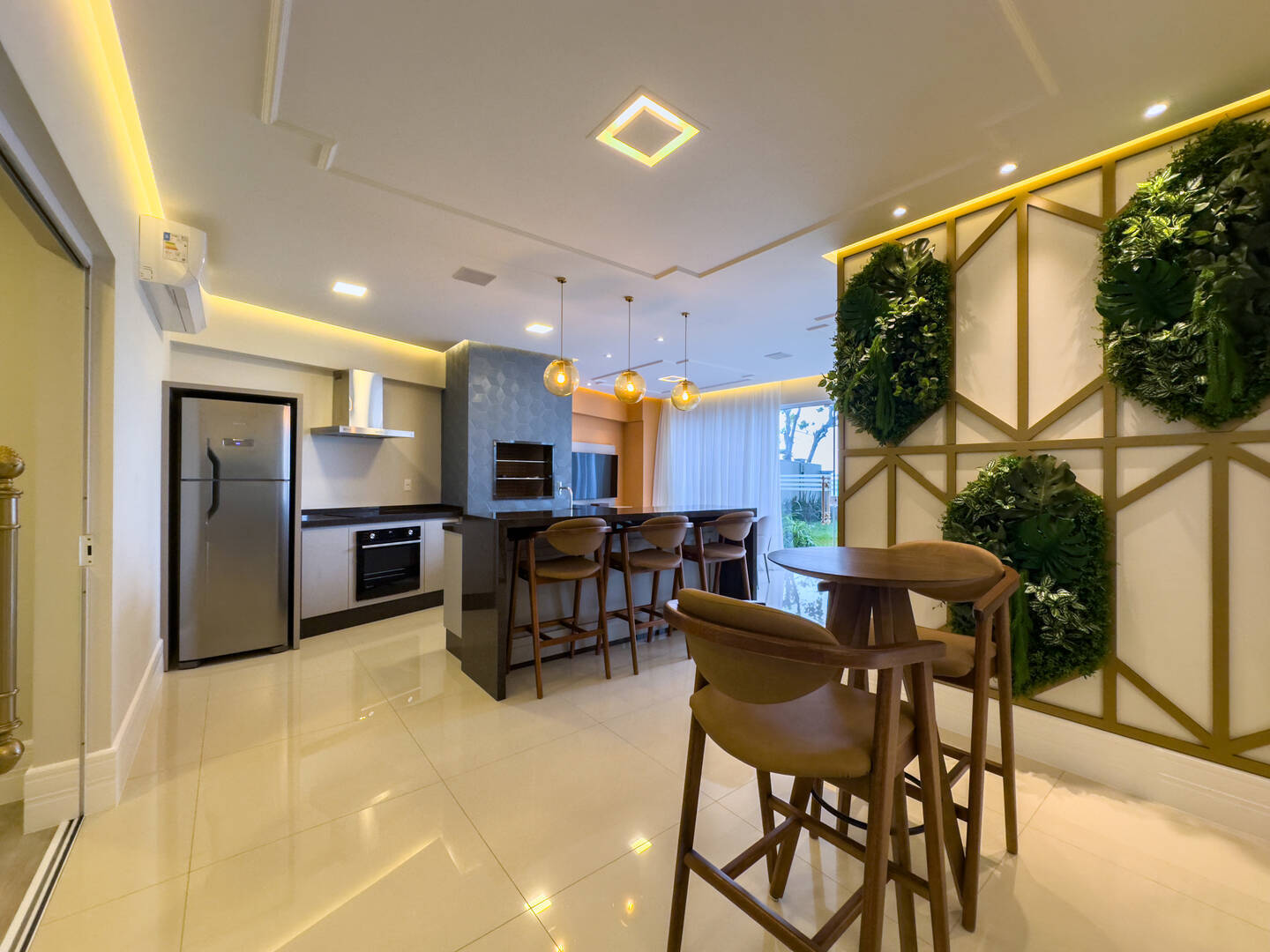 Apartamento para alugar com 4 quartos, 183m² - Foto 22
