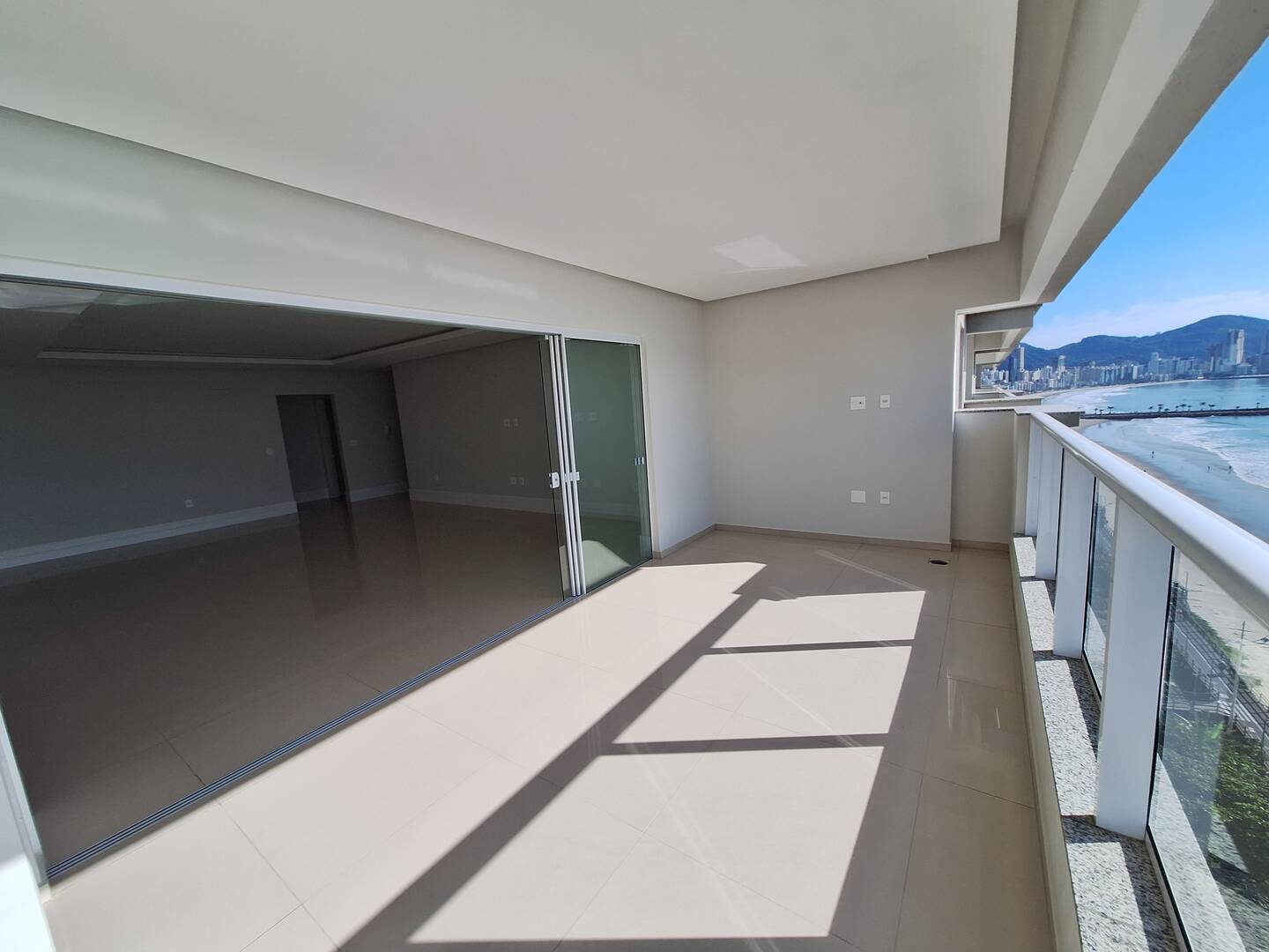 Apartamento para alugar com 4 quartos, 182m² - Foto 8