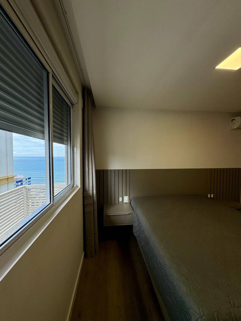 Apartamento para alugar com 4 quartos, 198m² - Foto 15