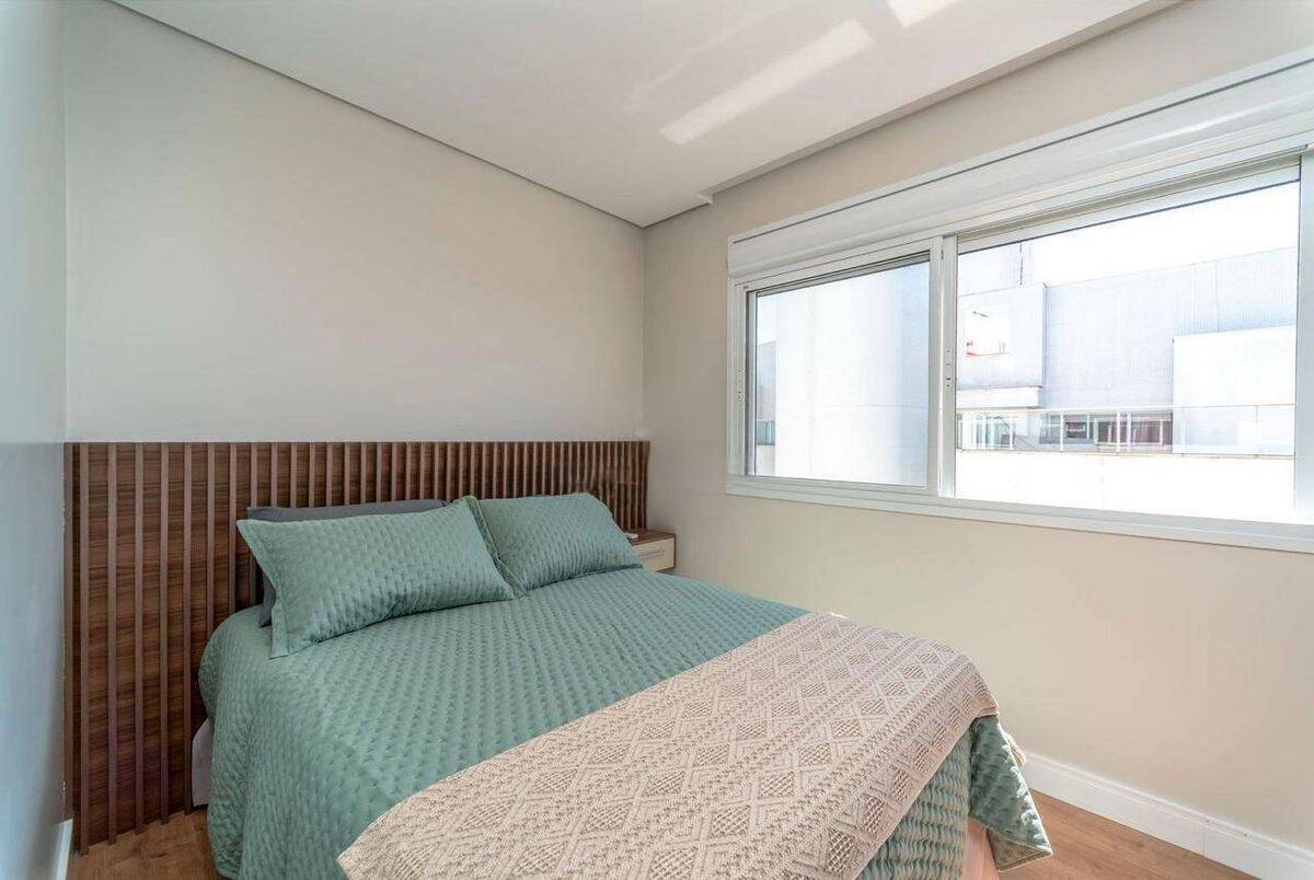 Cobertura para alugar com 3 quartos, 210m² - Foto 4