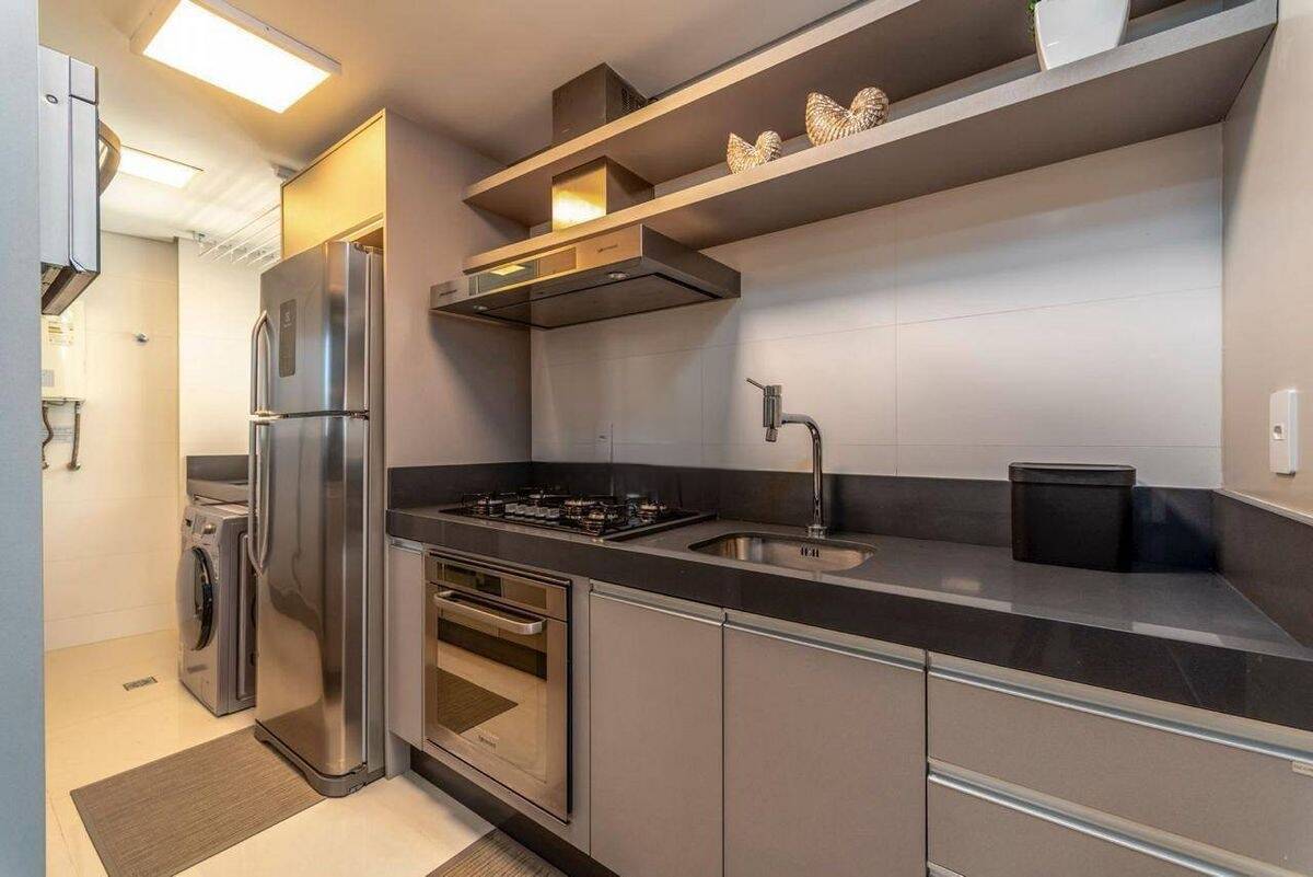 Cobertura para alugar com 3 quartos, 210m² - Foto 9