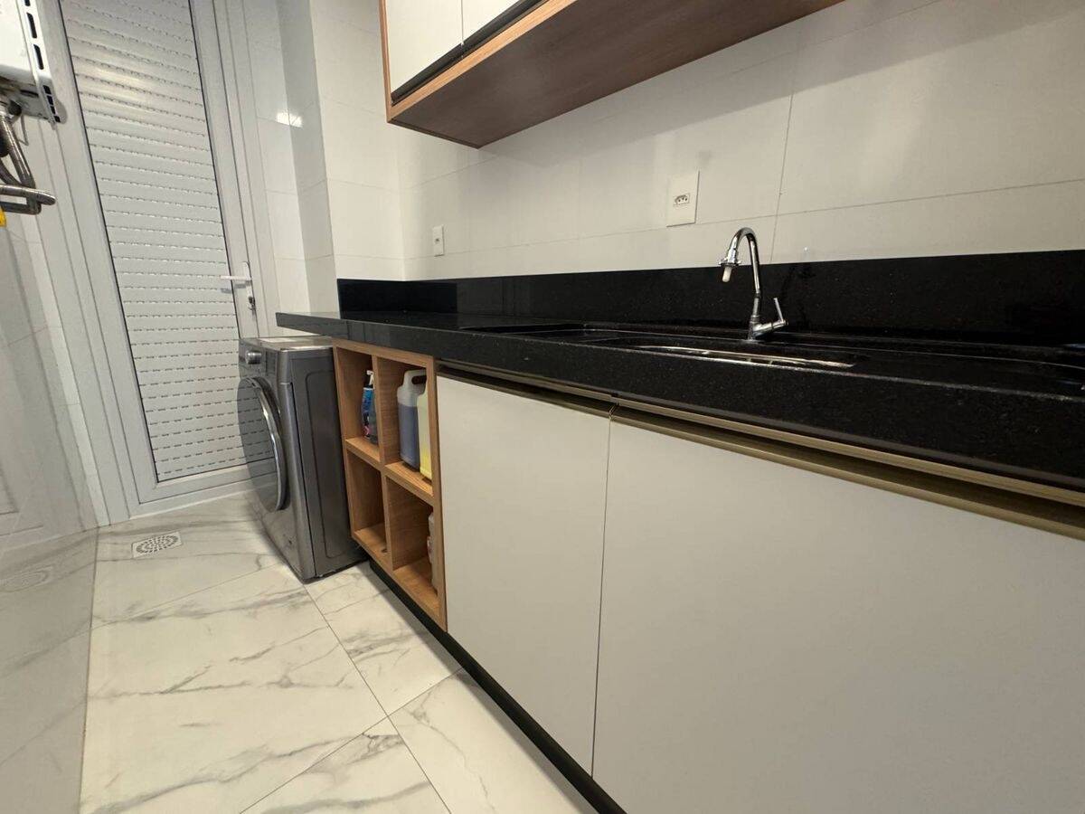 Apartamento para alugar com 3 quartos, 109m² - Foto 11