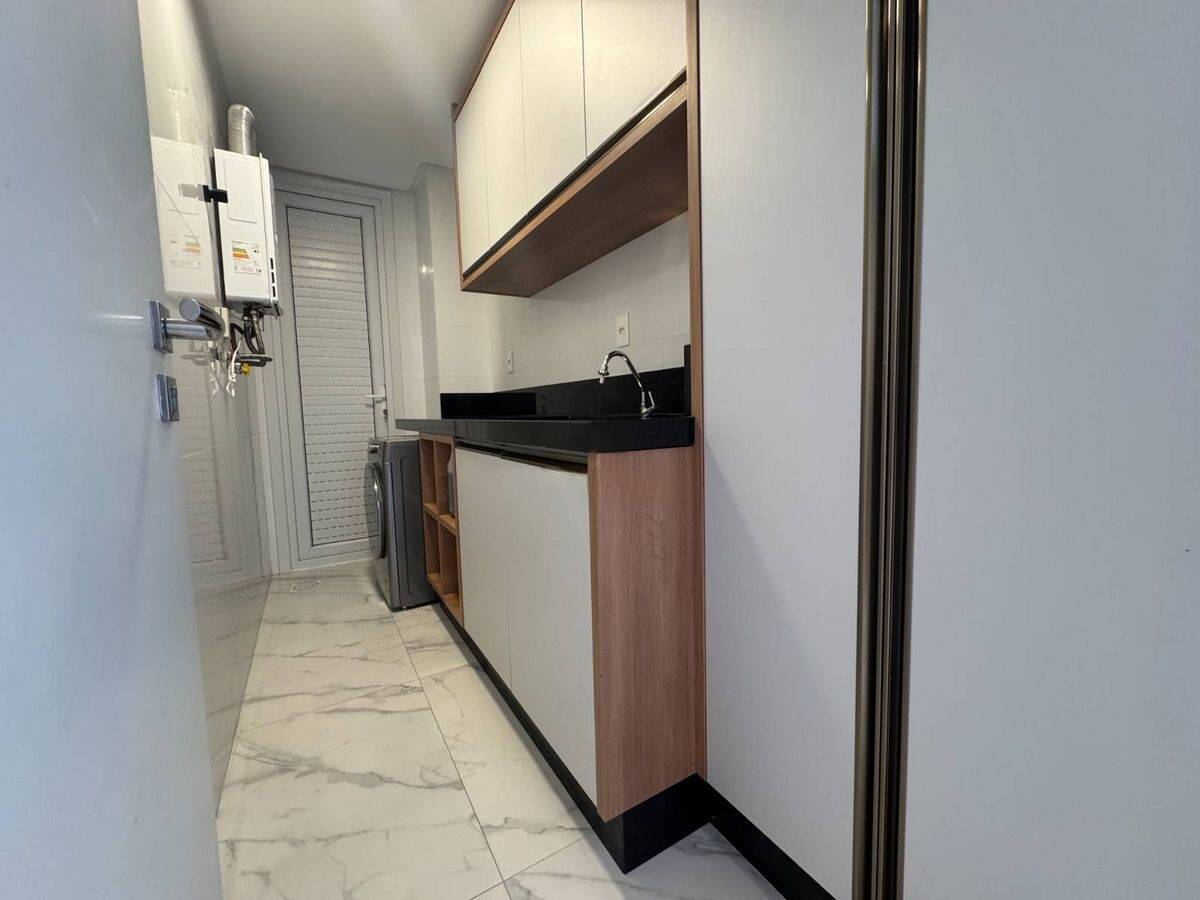 Apartamento para alugar com 3 quartos, 109m² - Foto 10