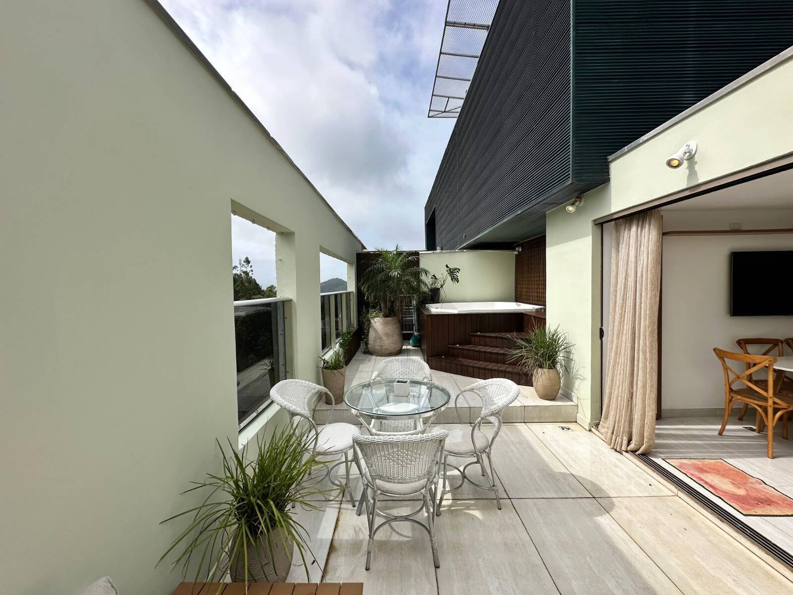 Cobertura para alugar com 1 quarto, 140m² - Foto 4