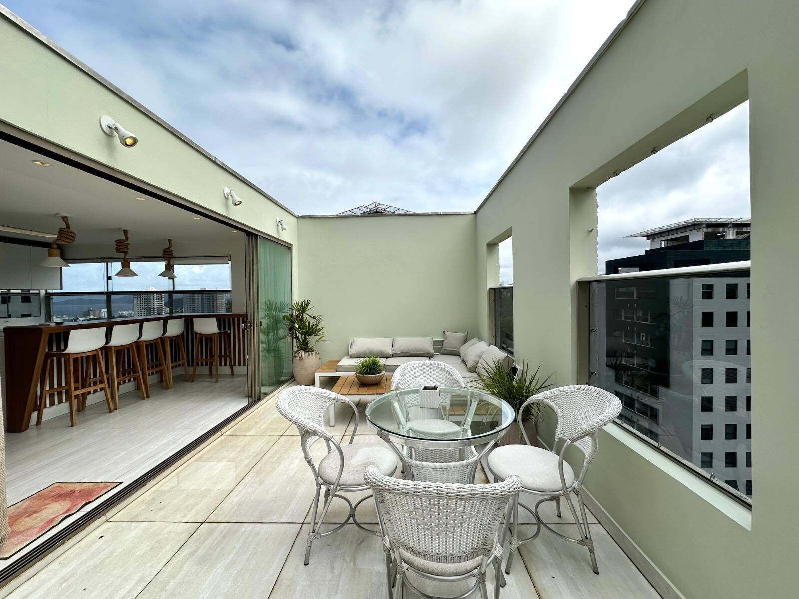 Cobertura para alugar com 1 quarto, 140m² - Foto 11