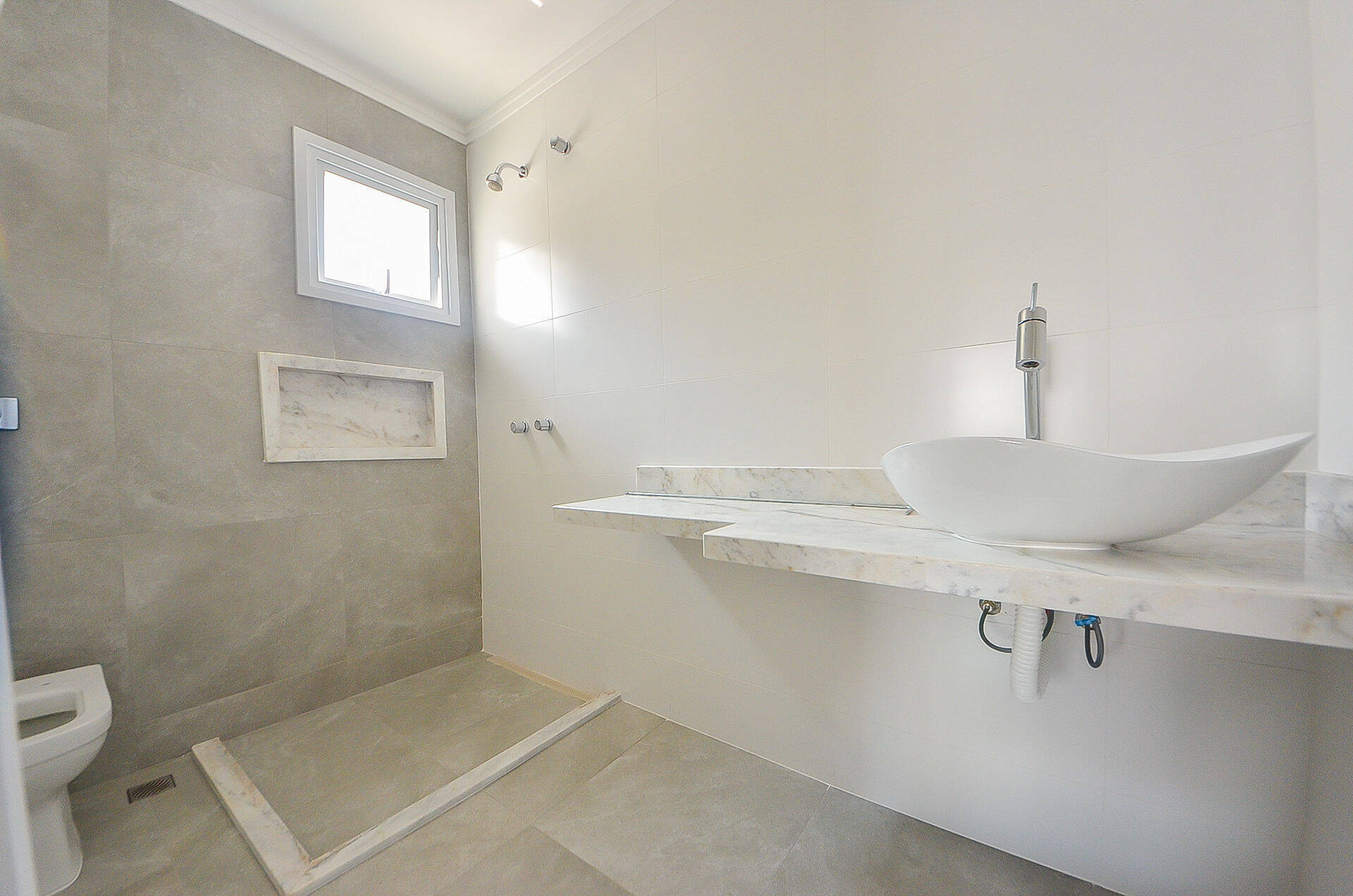 Casa à venda com 3 quartos, 121m² - Foto 11