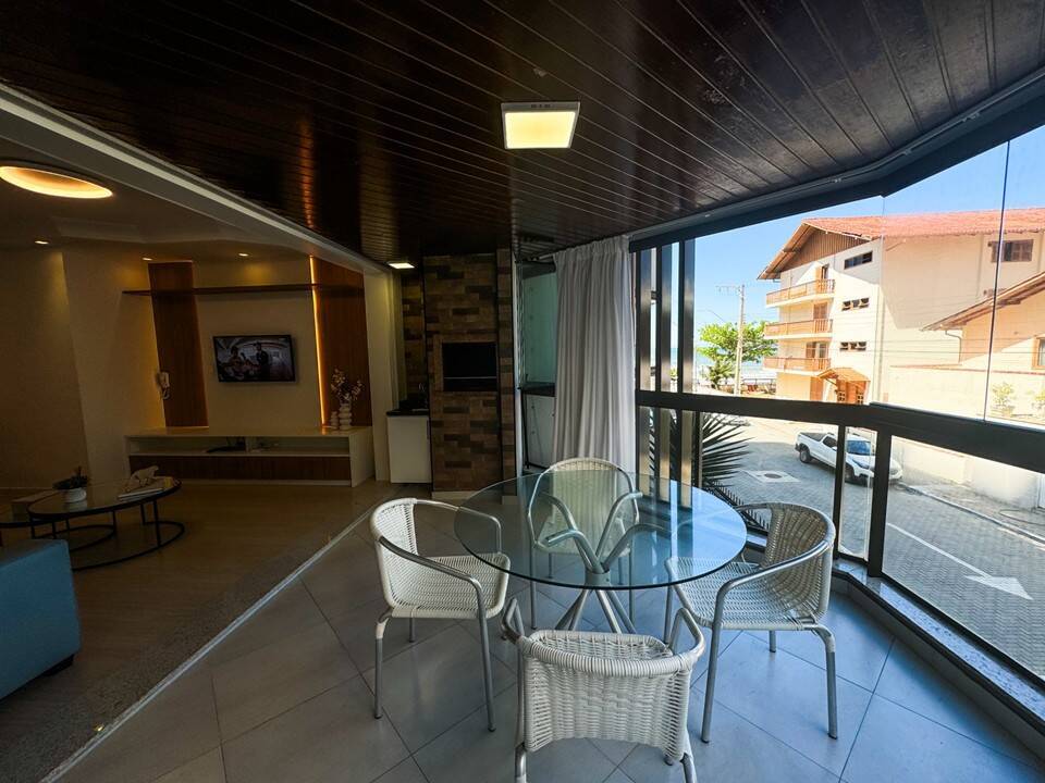 Apartamento para alugar com 4 quartos, 158m² - Foto 13