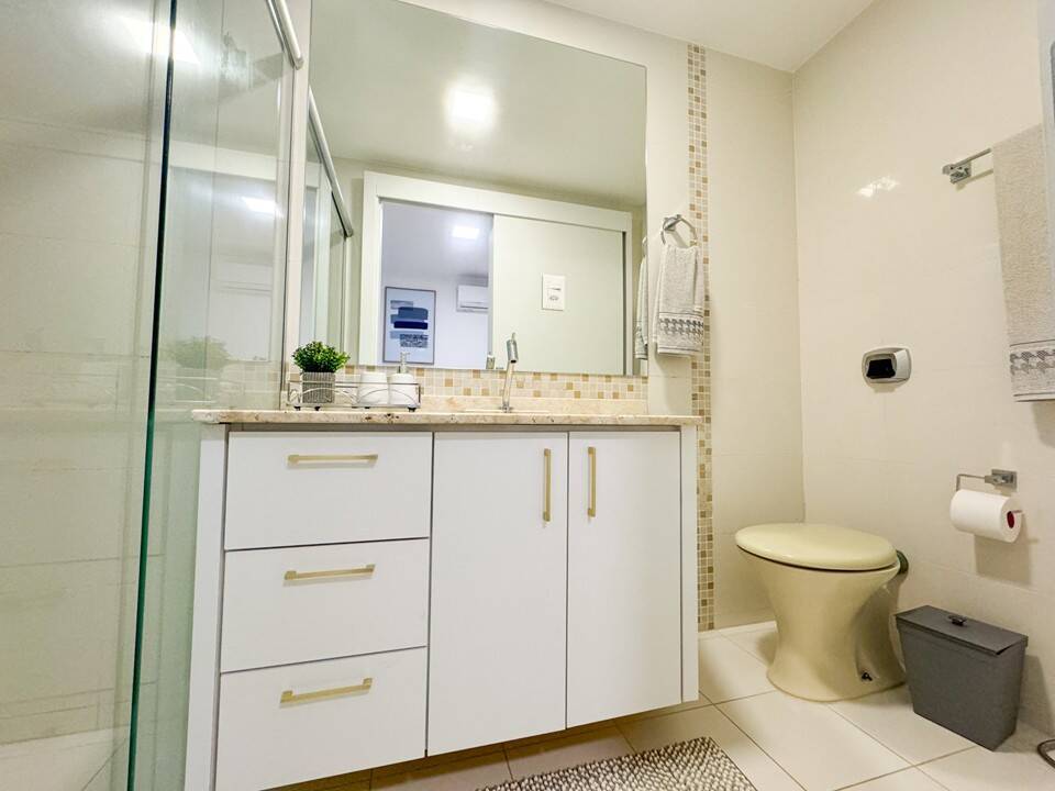 Apartamento para alugar com 4 quartos, 158m² - Foto 25