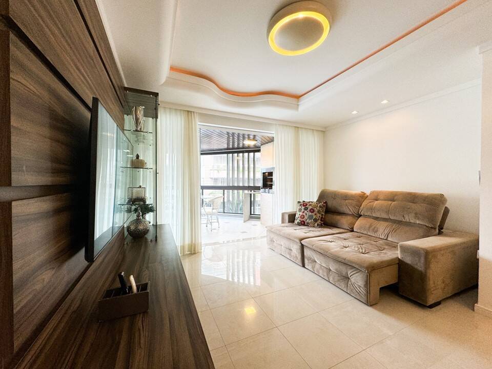 Apartamento para alugar com 4 quartos, 158m² - Foto 16