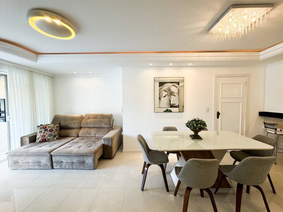 Apartamento para alugar com 4 quartos, 158m² - Foto 17