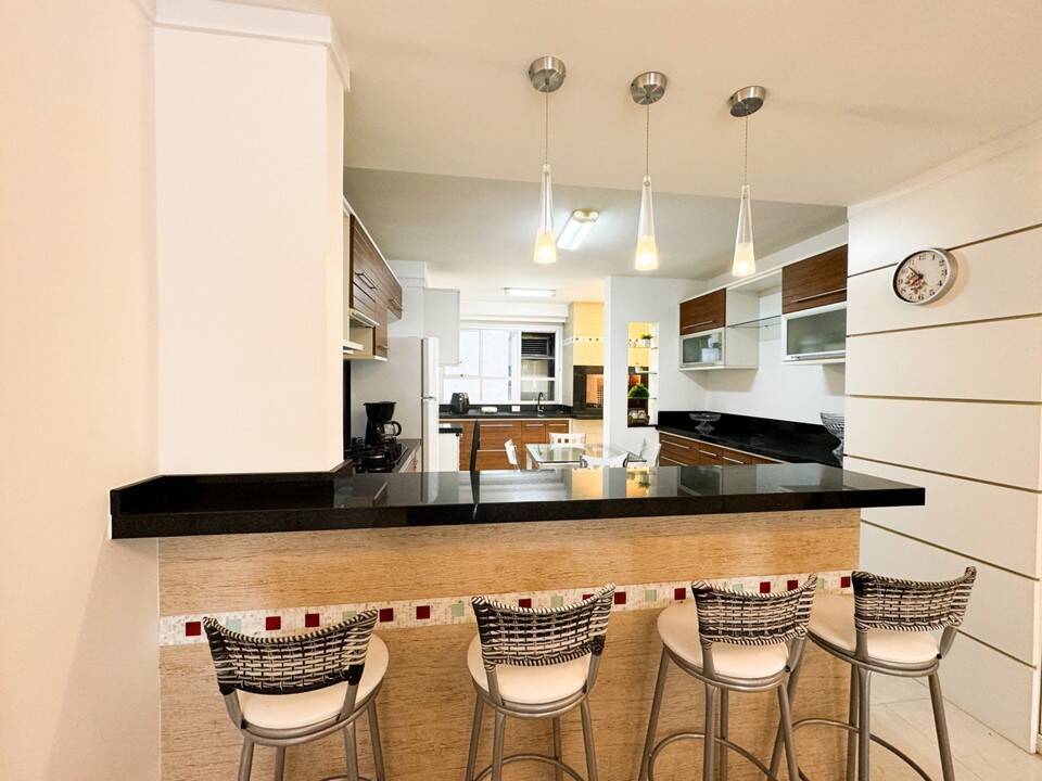 Apartamento para alugar com 4 quartos, 158m² - Foto 23