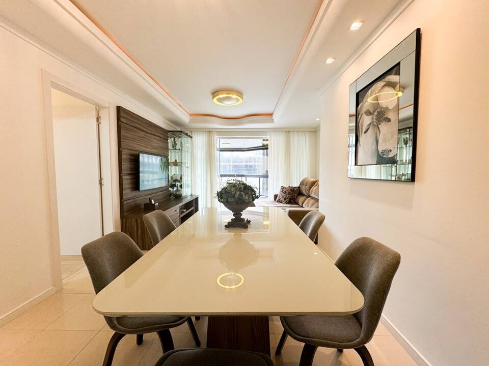 Apartamento para alugar com 4 quartos, 158m² - Foto 27