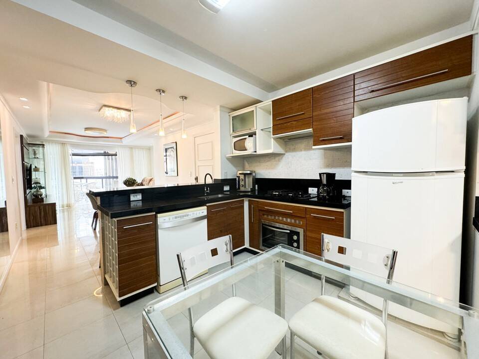 Apartamento para alugar com 4 quartos, 158m² - Foto 33