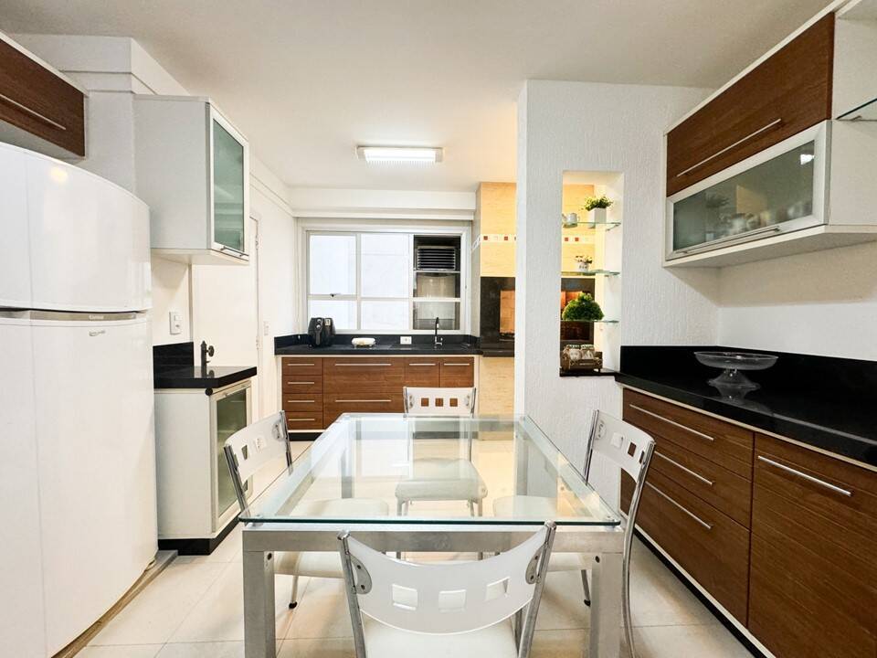 Apartamento para alugar com 4 quartos, 158m² - Foto 36