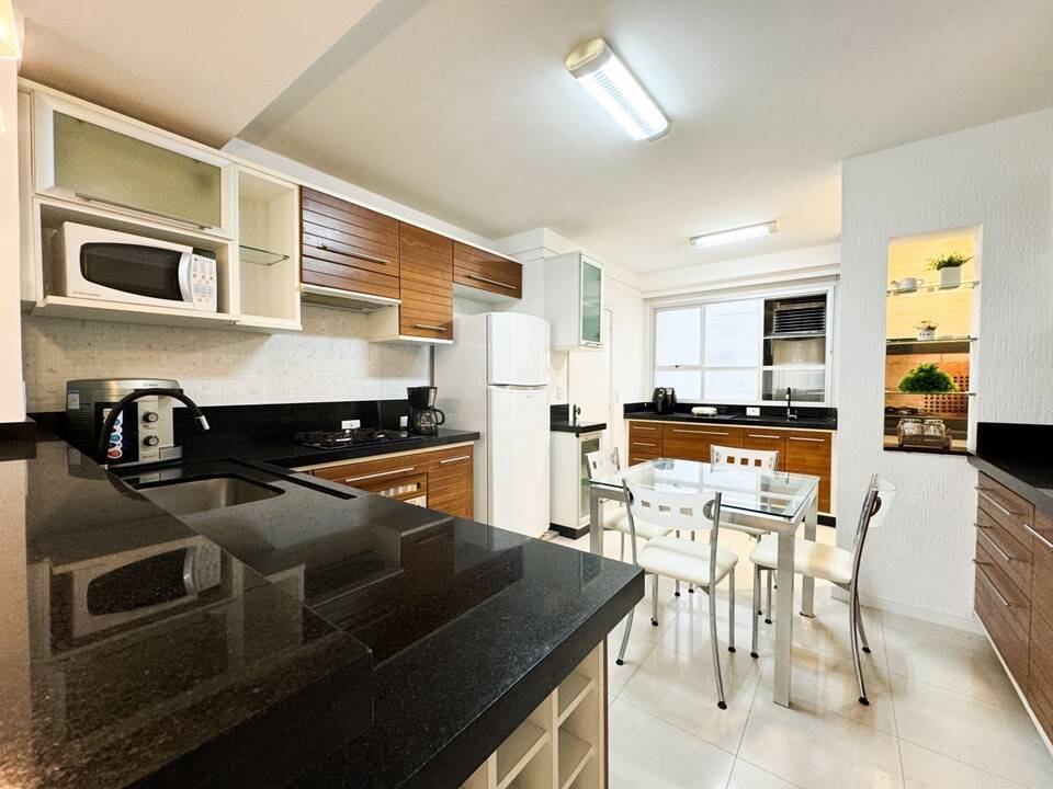 Apartamento para alugar com 4 quartos, 158m² - Foto 43