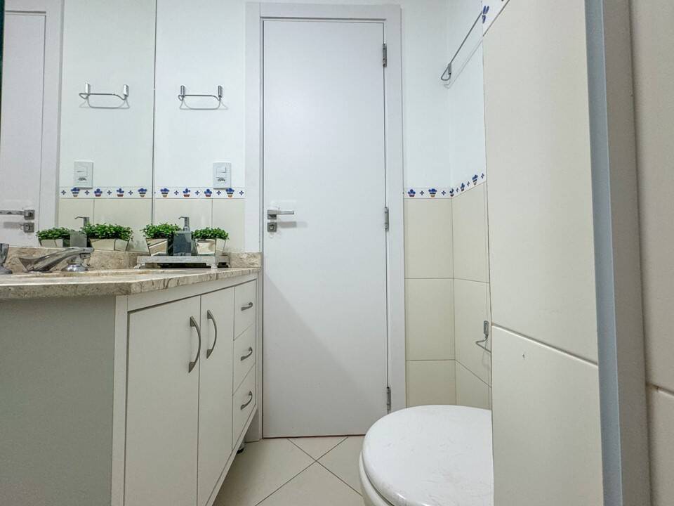 Apartamento para alugar com 4 quartos, 158m² - Foto 47