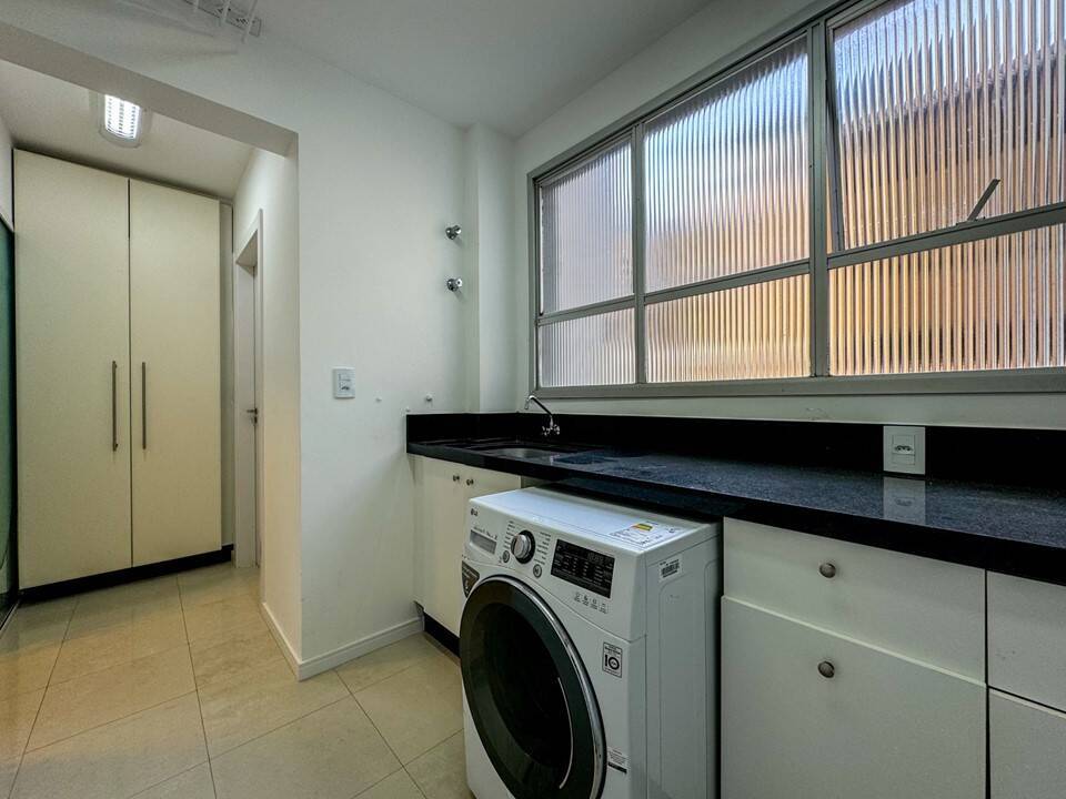 Apartamento para alugar com 4 quartos, 158m² - Foto 45