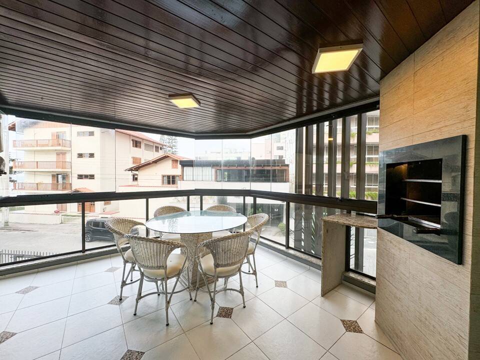 Apartamento para alugar com 4 quartos, 158m² - Foto 49