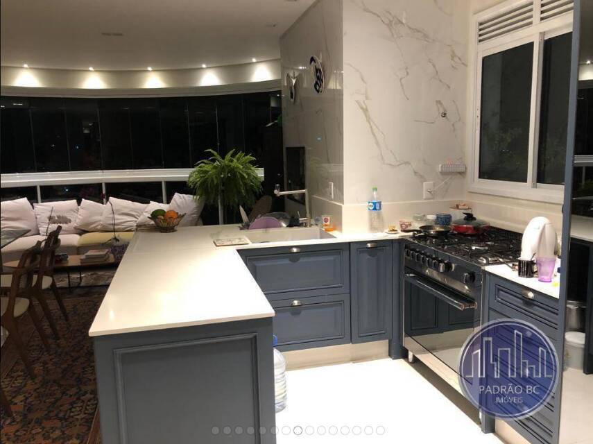 Apartamento para alugar com 3 quartos, 180m² - Foto 21