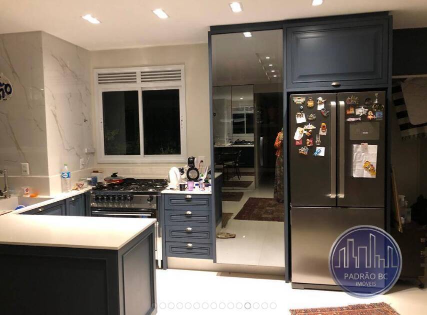 Apartamento para alugar com 3 quartos, 180m² - Foto 25