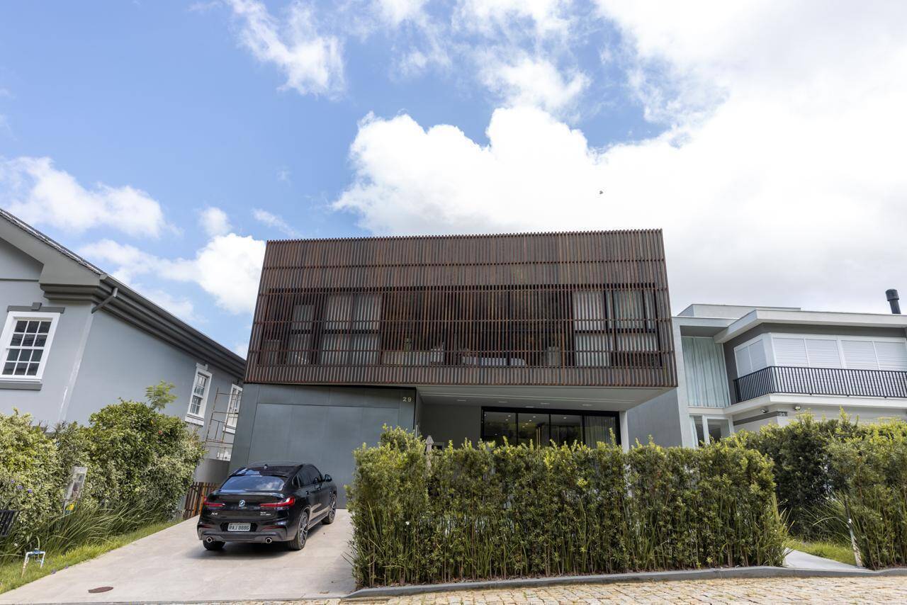 Casa, 4 quartos, 380 m² - Foto 1