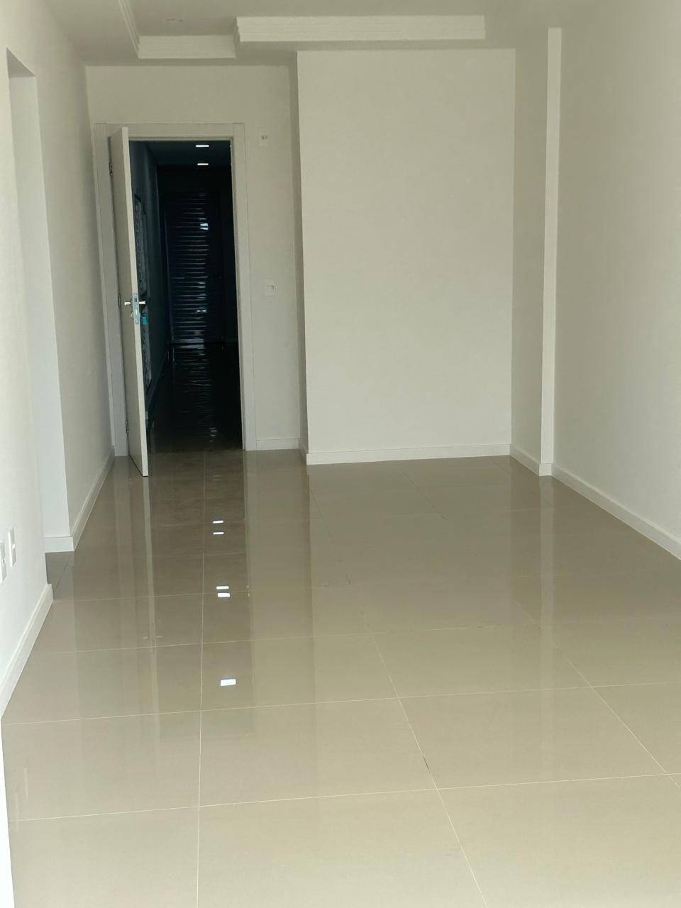 Apartamento à venda com 2 quartos, 71m² - Foto 8