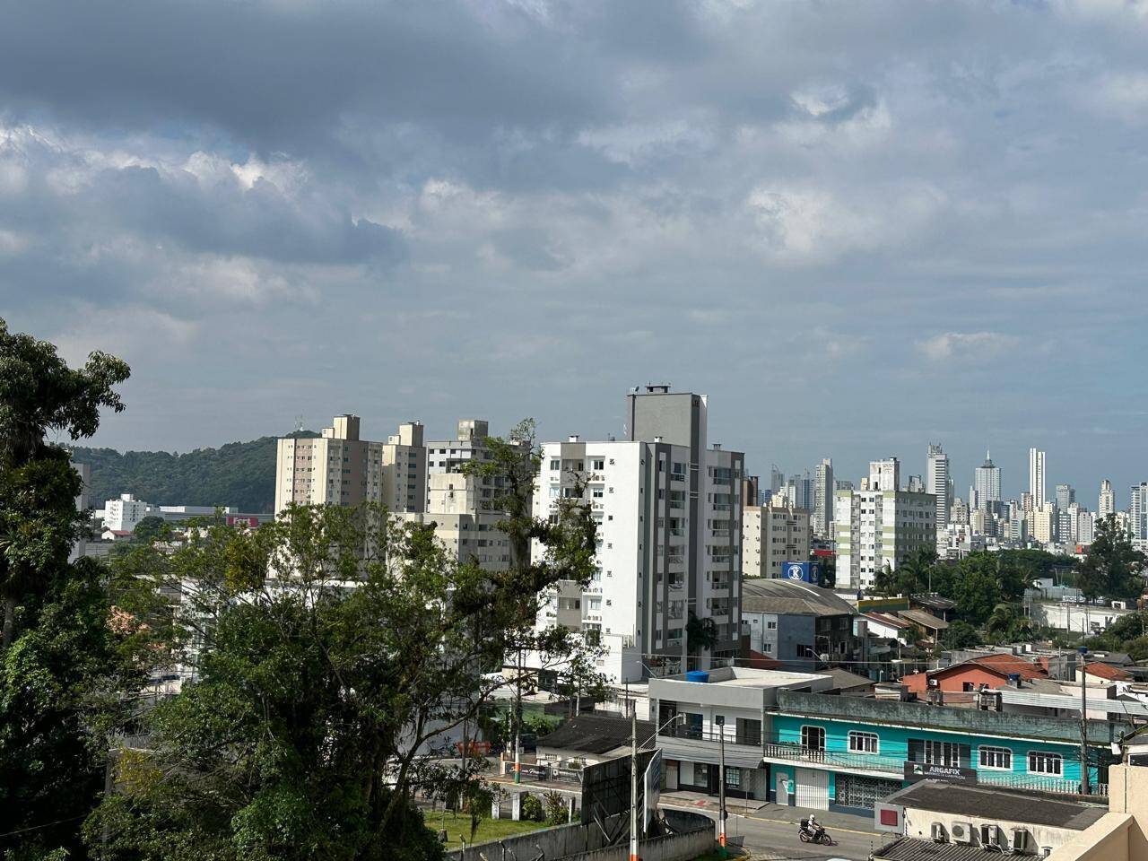 Apartamento à venda com 2 quartos, 71m² - Foto 6