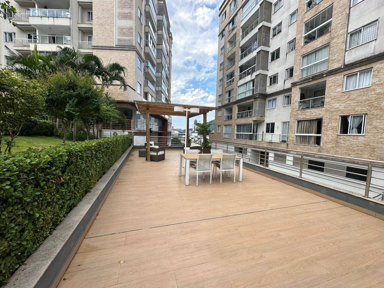 Apartamento à venda com 2 quartos, 71m² - Foto 29