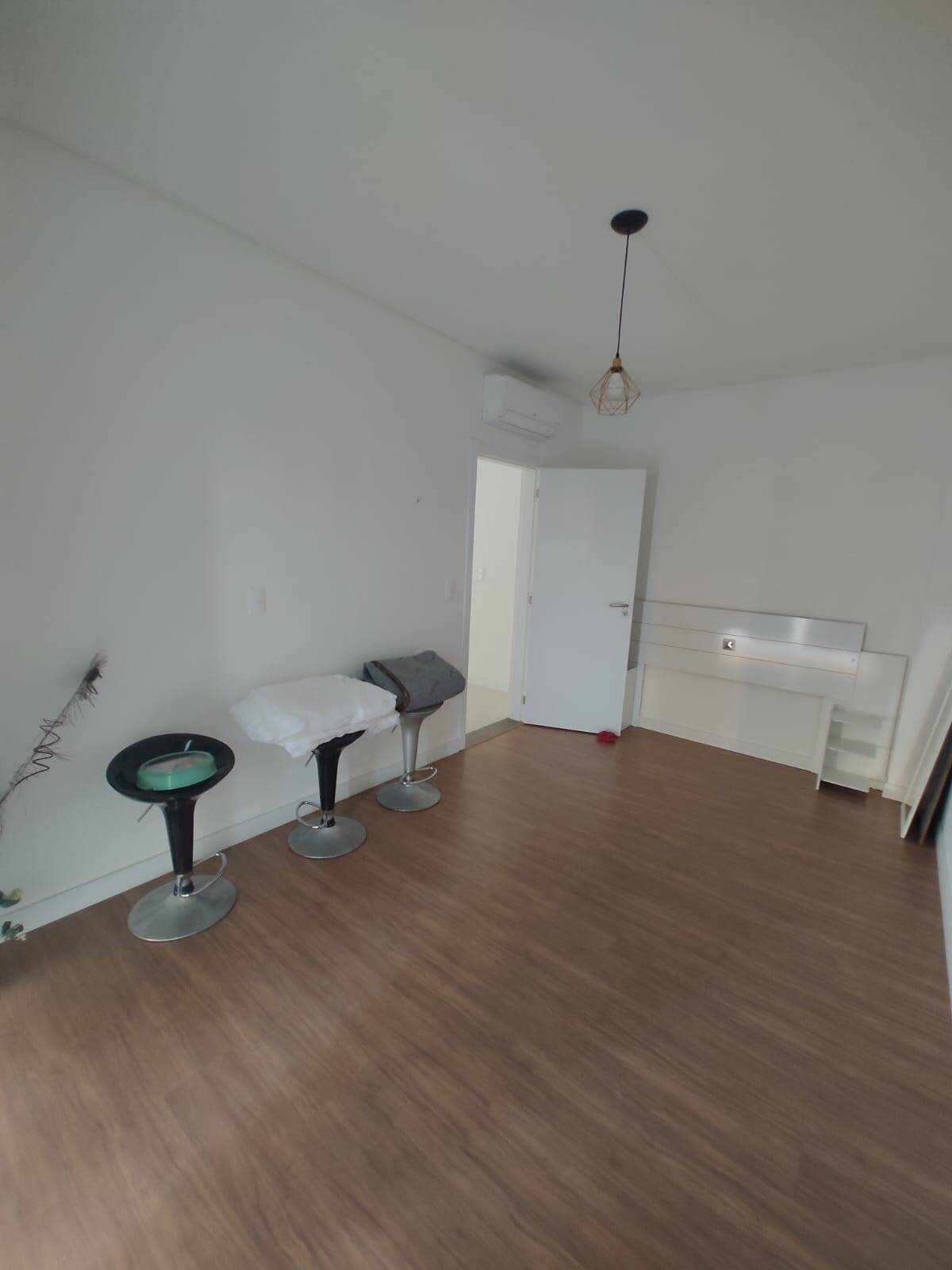 Apartamento à venda com 1 quarto, 171m² - Foto 10