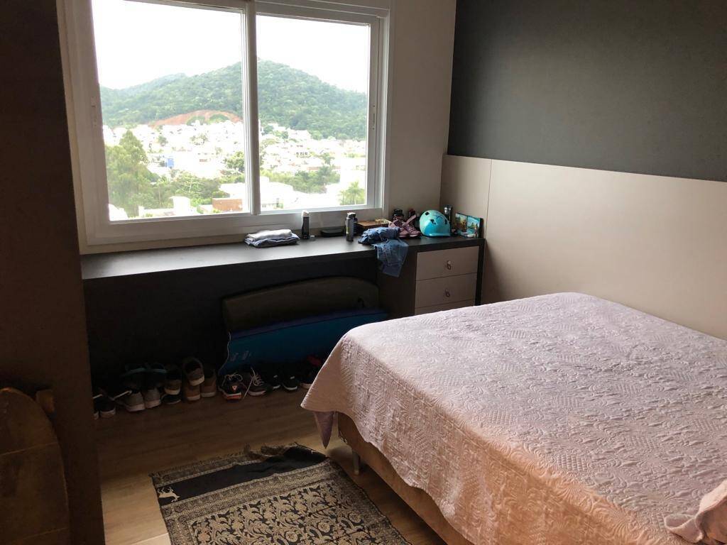 Apartamento para alugar com 3 quartos, 180m² - Foto 31