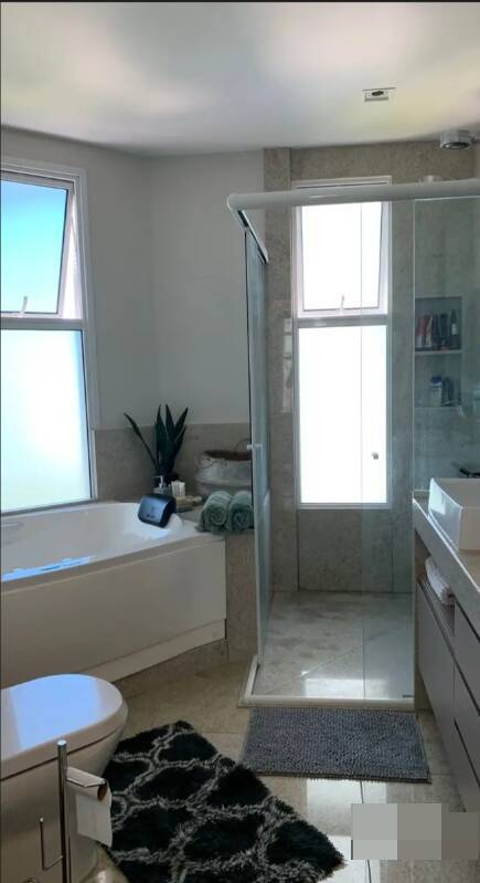Apartamento para alugar com 3 quartos, 190m² - Foto 70