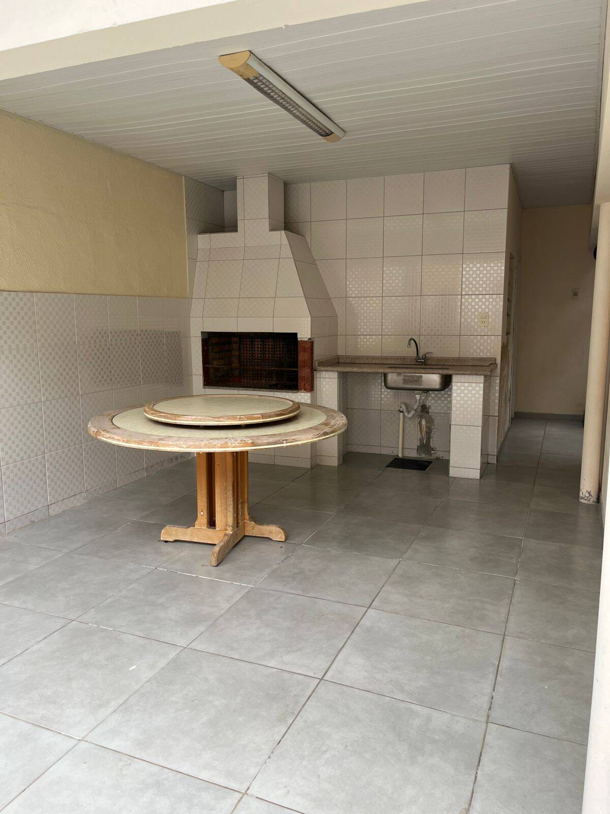 Casa, 2 quartos, 276 m² - Foto 1